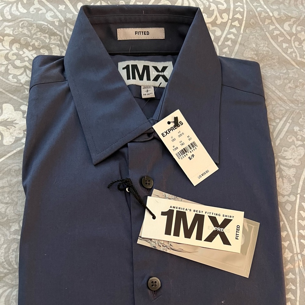 Brand new mens long sleeve dress shirt. Smoke free home